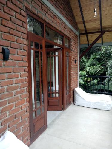 King Room with Mountain View image 8