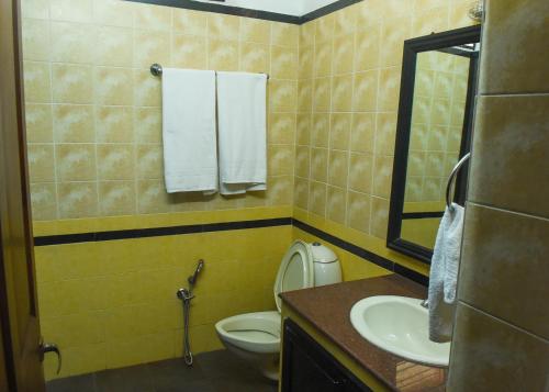 Bathroom, Govindamangalam Homestay near Jew Town