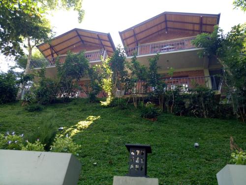 Deluxe Double or Twin Room with Mountain View image 7