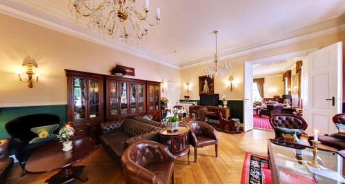 บริการและสิ่งอำนวยความสะดวก, Hvedholm Slotshotel in ฟาบวร์ก