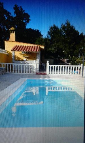 Chalet con piscina privada gîte à louer Godelleta