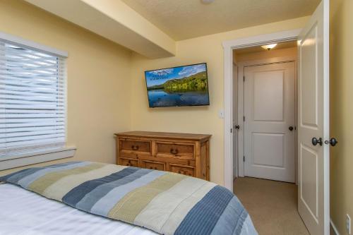 Urban Central in Salt Lake with Indoor Hot Tub - image 13