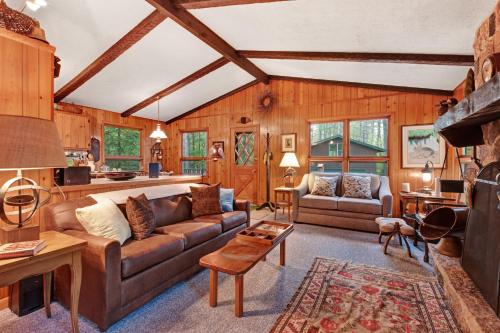 CREEKSIDE - image 6
