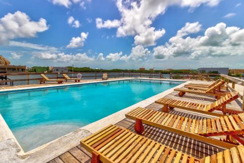 Suite H301 @ Mara Laguna