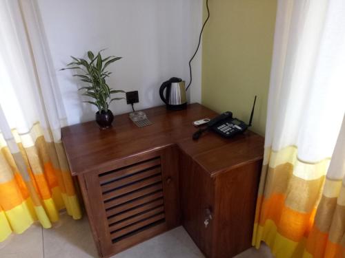 Superior Family Room image 10