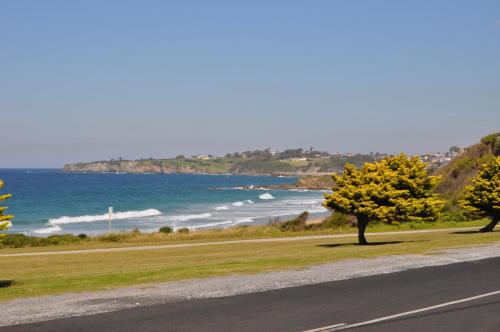 Flat 1/15 Dalmeny Drive