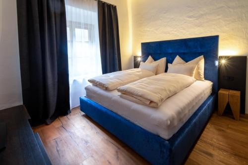 flurin Suites Room Type - Deluxe Double Room