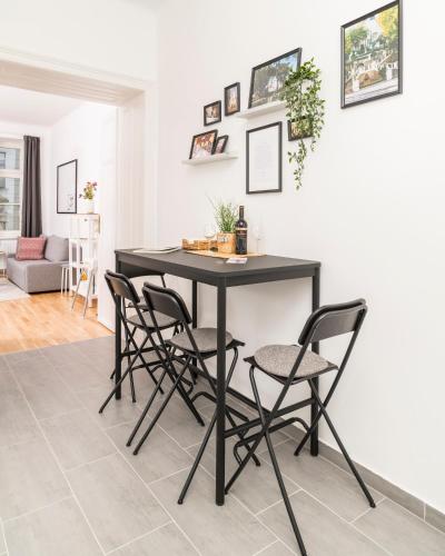 Sigmund Freud Lounge by welcome2vienna - image 2