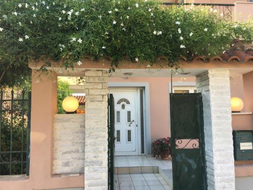  Villa Panclose to the Airport,6khm-port Rafinas3khm in Áyios Spirídhon