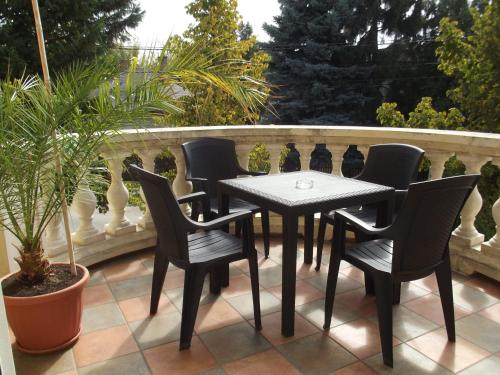 المرافق, Villa Rosa in هاجدوس زوبوزلو