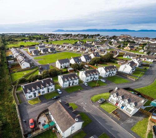 Exterior view, Modern three bedroom house in Bundoran - Bundoran Luxury Apartments and Holiday Homes in Bundoran