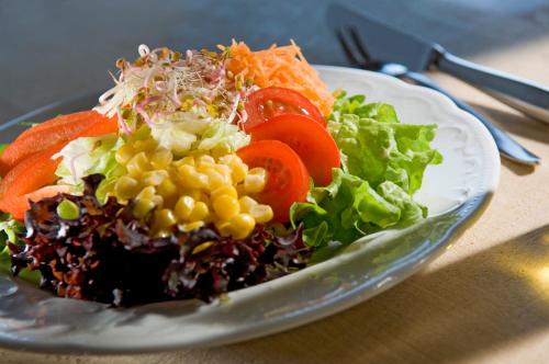 อาหารและเครื่องดื่ม, Hartlef´s Gasthof in ชตาเด