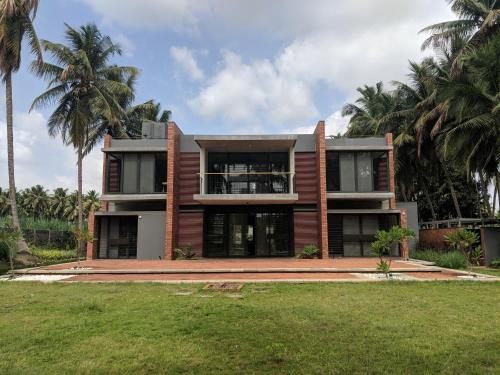 SaffronStays Riverstone, Mysuru