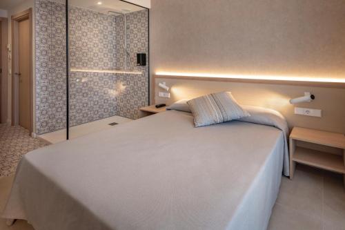 Hotel Alhambra Room Type - Double or Twin Room