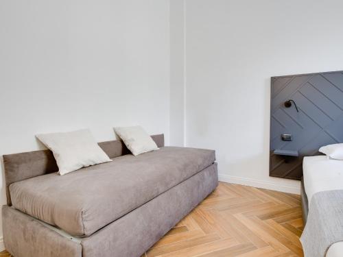 The Right Place - Guest House - image 5