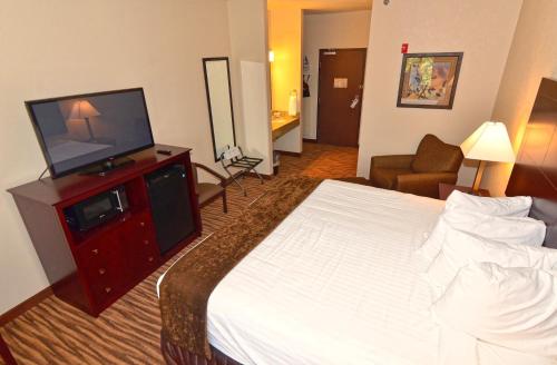 Cobblestone Inn & Suites - Clarion