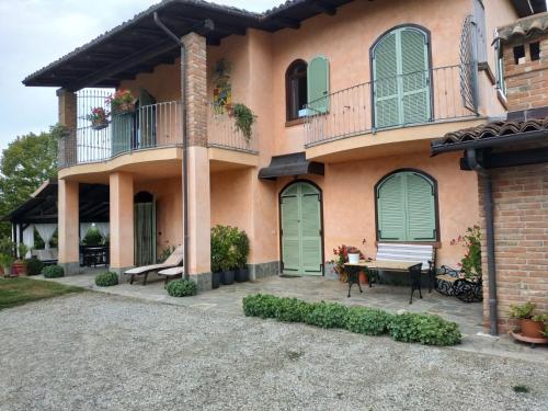 Suite Villa Aurelj in Narzole