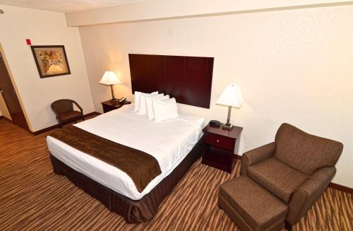 Cobblestone Inn & Suites - Clarion