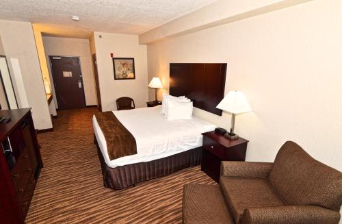 Cobblestone Inn & Suites - Clarion