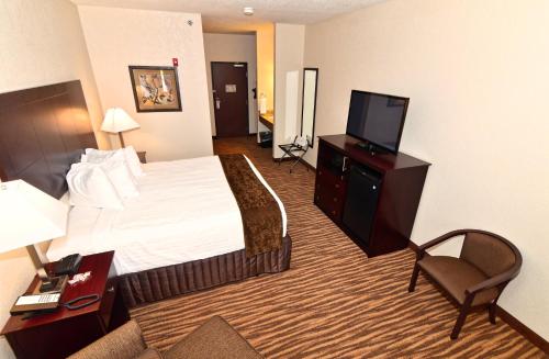 Cobblestone Inn & Suites - Clarion