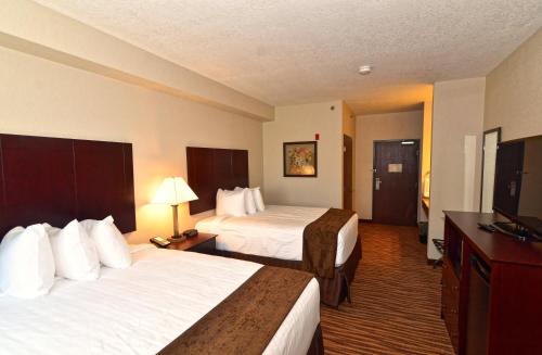 Cobblestone Inn & Suites - Clarion