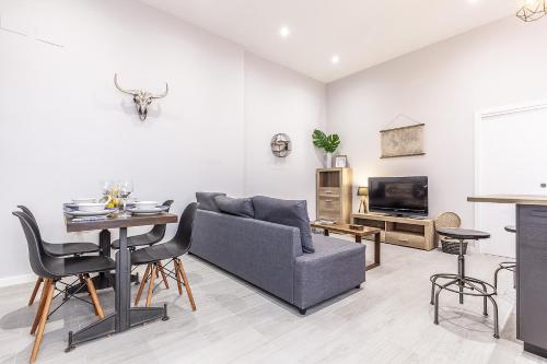 Minimalismo de Vanguardia con altas calidades 1 BR, Sevilla (Foto 4)