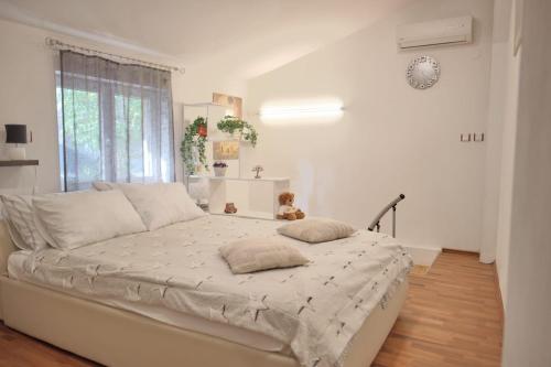Apartment - Split Level