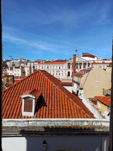 N2 Lisbon Center Romance Apartment - image 11