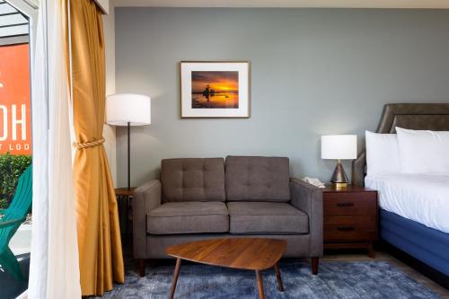 The Coho Oceanfront Lodge - image 4