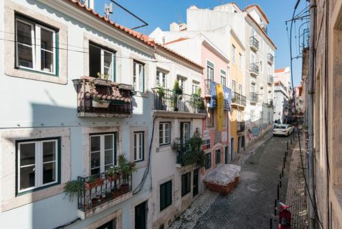 N2 Lisbon Center Romance Apartment - image 10