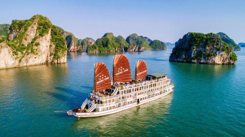 Omgeving, Victory Star Cruise in Hạ Long