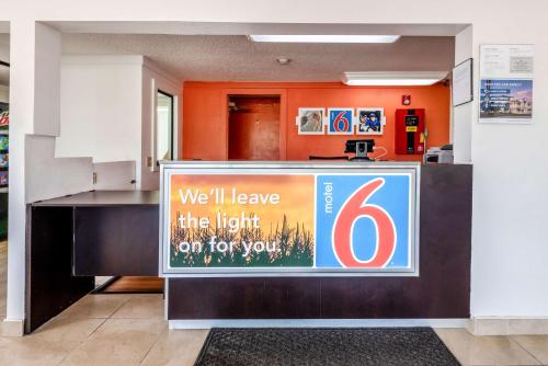 ล็อบบี้, Motel 6 Mansfield, OH in แมนส์ฟิลด์ (OH)