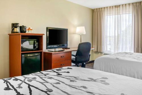 Sleep Inn & Suites Airport Milwaukee