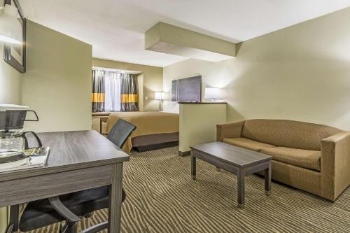 Quality Inn & Suites North Lima - Boardman