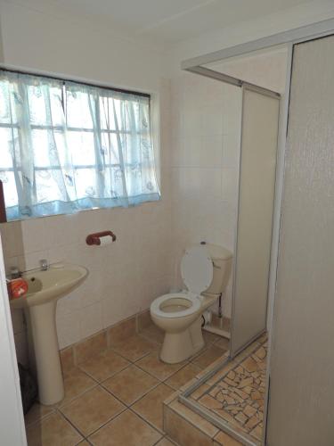 2 bedrooms, 4 beds