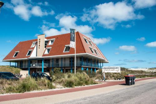 Strandhotel Buren aan Zee in Buren