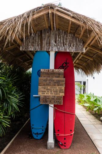 Global Surf Lodge Kabalana