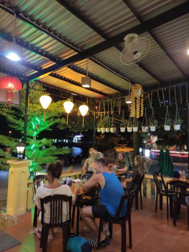 Sunbay Homestay Cu Lao Cham - 레스토랑