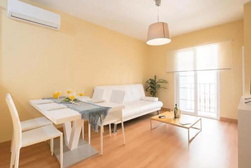 Shiny Lud Family Apartment, Málaga (photo 9)
