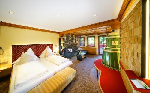 1 queen bed
