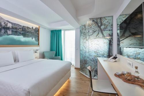 1 queen bed