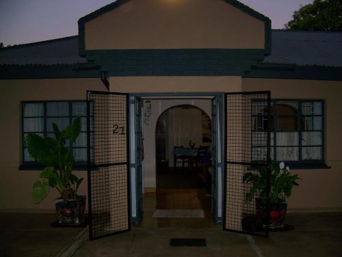 . Strelitzia Guest House