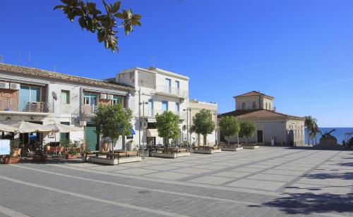 Talete, appartamento in centro a 40 mt dalla spiaggia - Pomelia