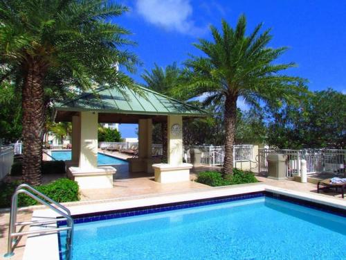 One bedroom in amazing luxury condo BEACH PASS INCLUDED in Boynton Beach (FL)