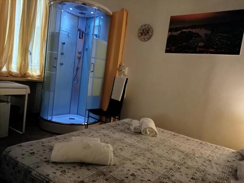 1 queen bed