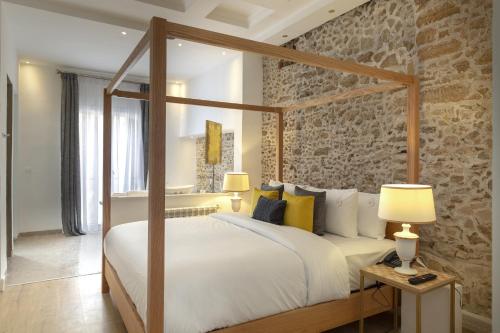 221903401 Suite Azur Hotel