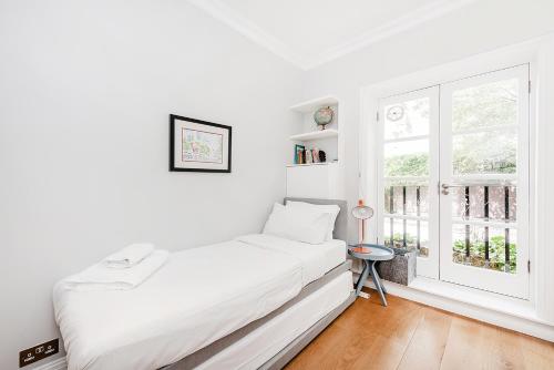 Picture of Lovely 2 Bedroom Apartment In Notting Hill