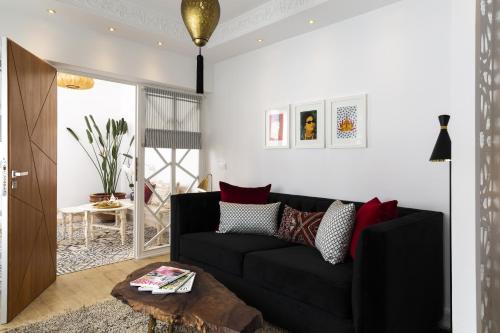 221935919 Suite Azur Hotel