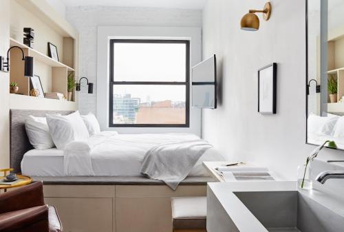 Walker Hotel Tribeca - Tap to explore photos