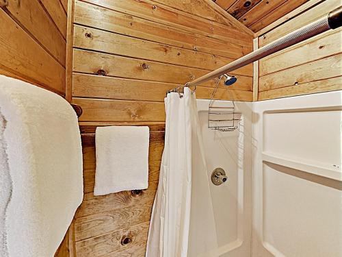 6041 E Hwy 9 Home - image 5